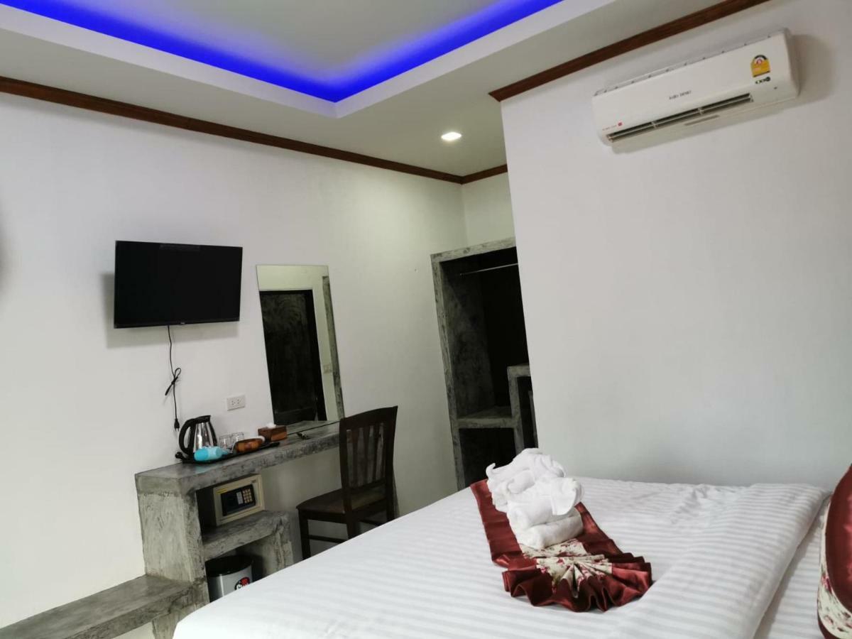 ホテルLaila​ Place Ko Lanta エクステリア 写真
