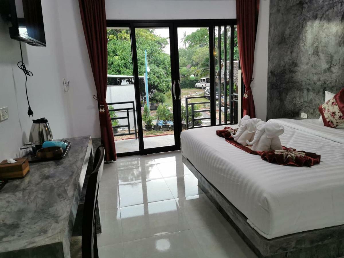 ホテルLaila​ Place Ko Lanta エクステリア 写真